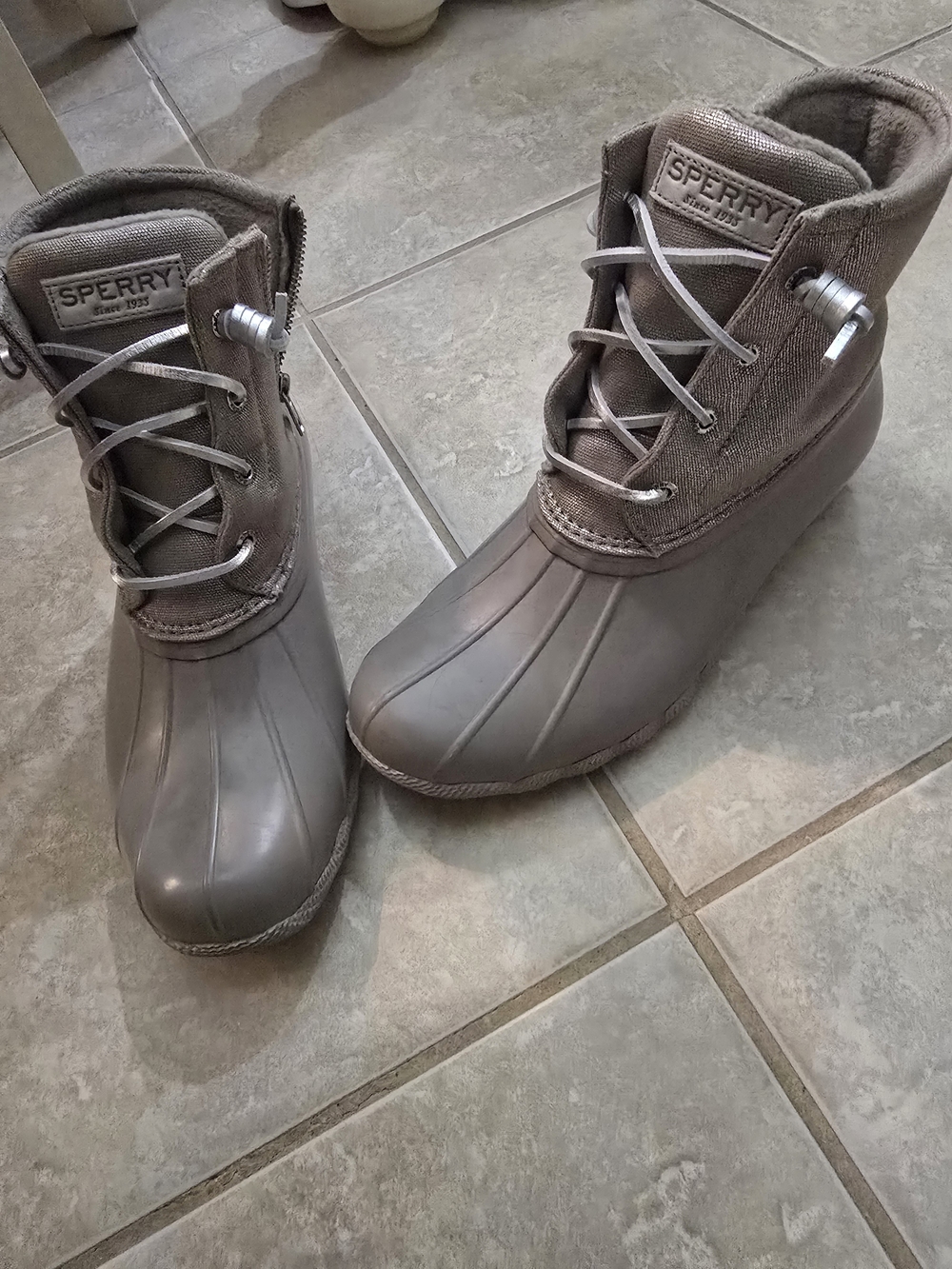 Sperry Women's Neutral With A Gold Shimmer Tone Duck Boots
